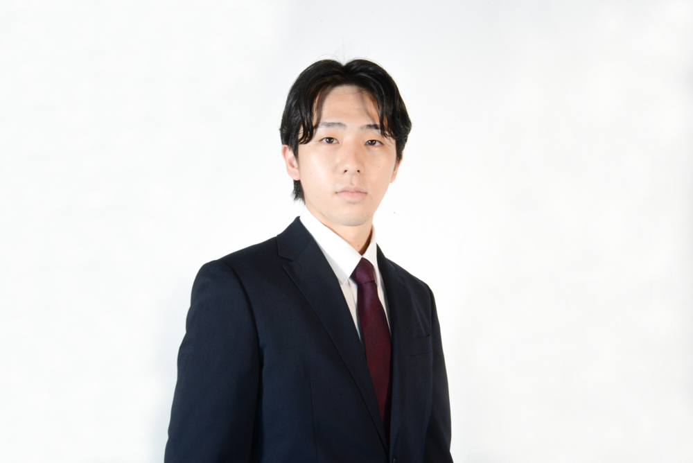 K.駿