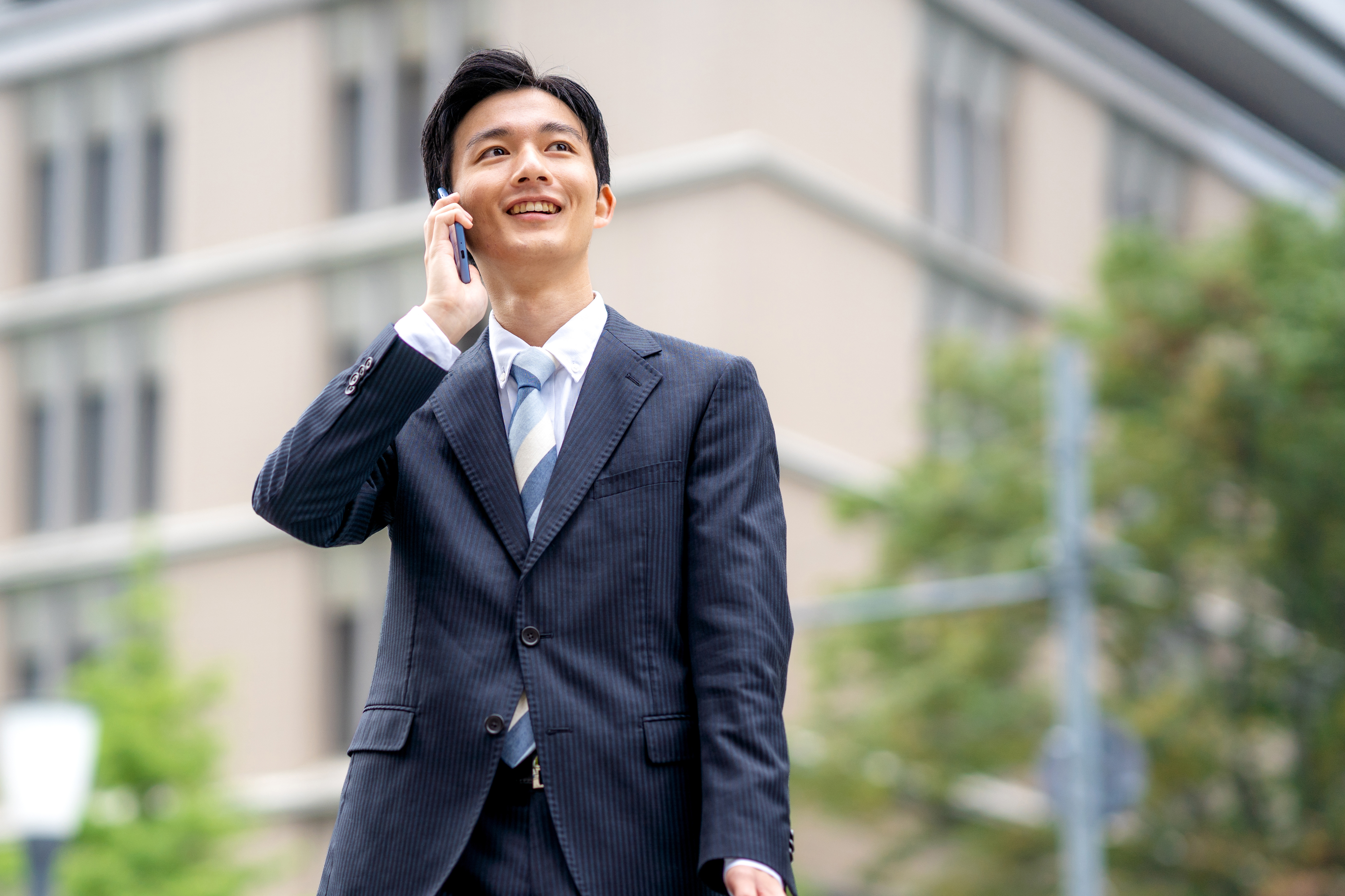 新人営業の仕事風景